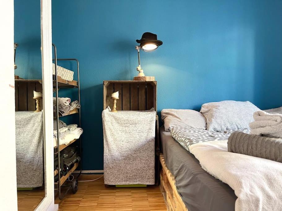 - Chilliges Zimmer In Dusseldorf Mit Balkon & Kuche; Big Tv And Bed - Eksteriør bilde
